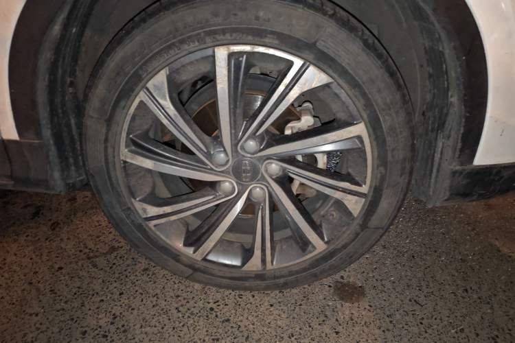 Used Geely Auto Coolray 2019 260T DCT Knight China V Standard