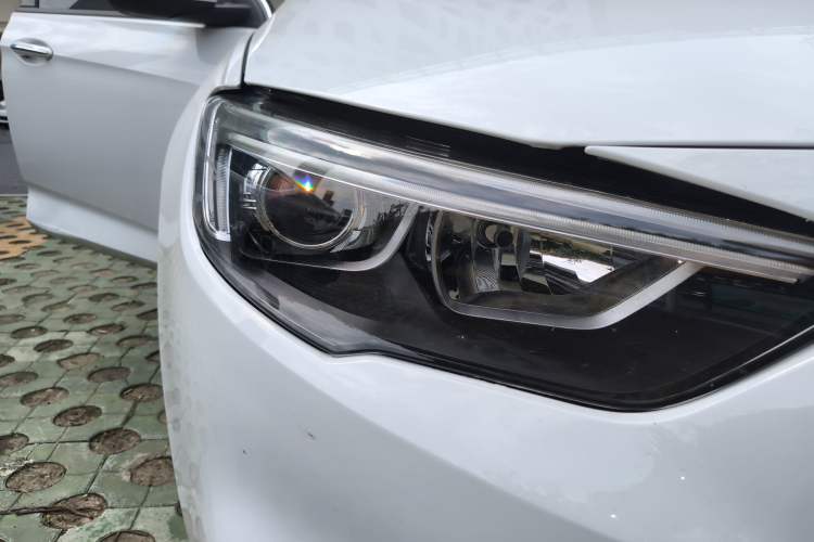 Used Buick Regal 2017 20T Elite Edition Right Front Headlight