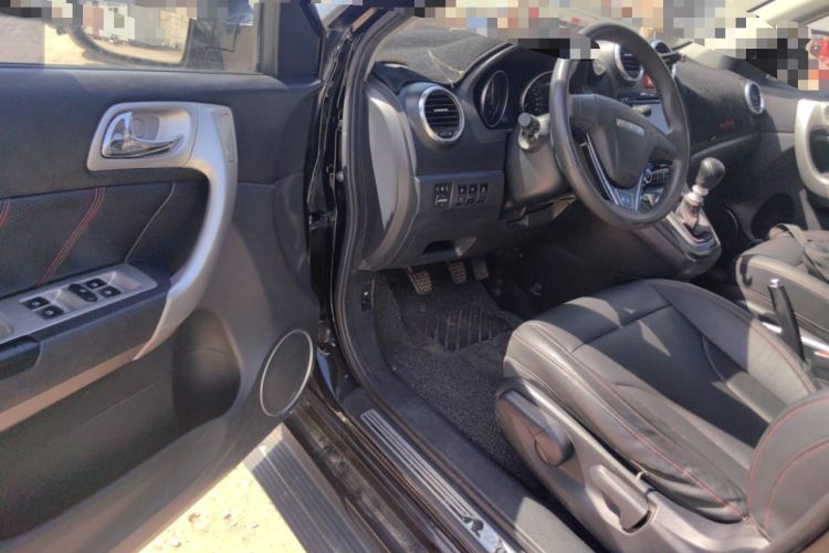 Used Haval H6 2016 Upgraded Model 1.5T Manual Two-Wheel Drive Urban Version Driver Seat