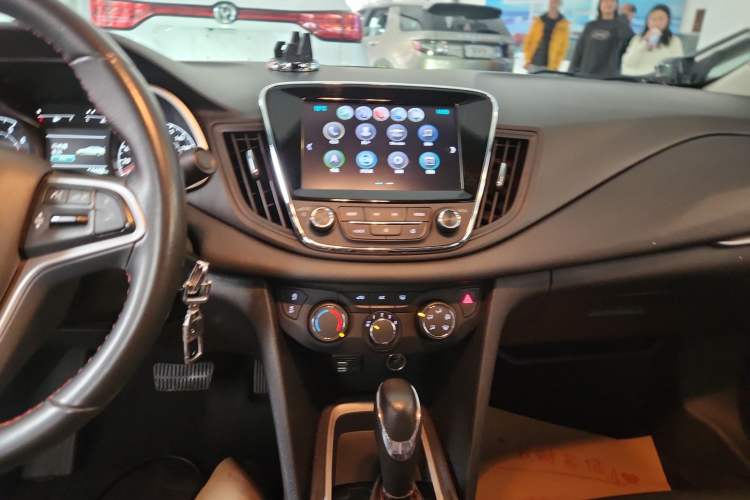 Used Chevrolet Monza 2019 Redline 320T Dual-Clutch Sporty Version China VI Standard