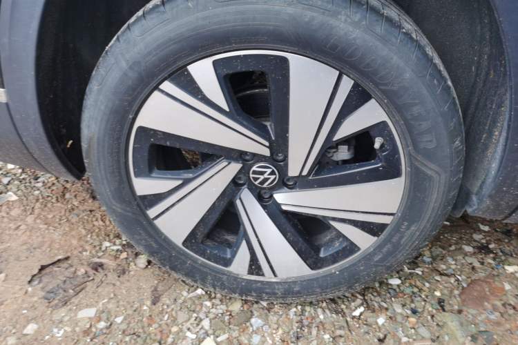 Used Volkswagen Teramont 2023 380TSI Four-Wheel Drive Prestige Luxury Edition Right Rear Wheel Hub