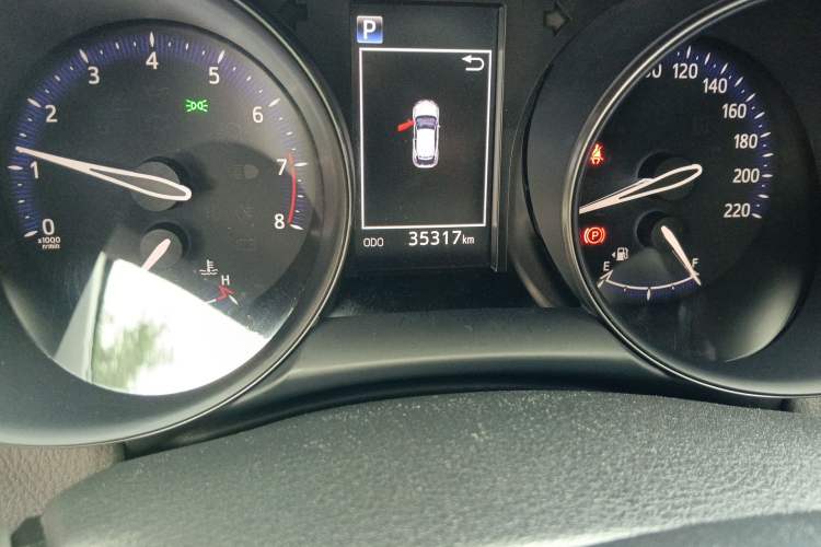 Used Toyota C-HR 2018 2.0L Leading Edition China VI
