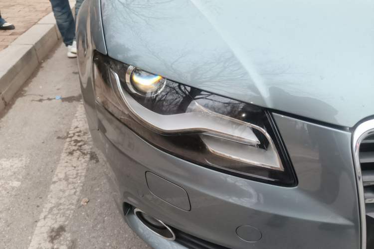 Used Audi A4L 2012 2.0 TFSI automatic standard version