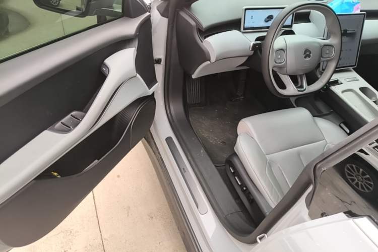 Used Nio ET5T 2025 75 kWh Touring
