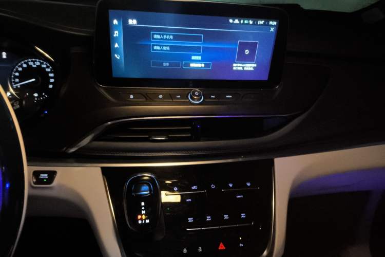 Used Buick GL8 2021 Land Cruiser Executive Class 652T Comfort Model