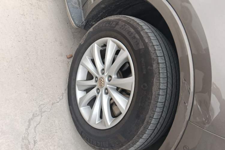 Used Buick Envision 2014 28T Four-Wheel Drive All-Terrain Flagship Edition Right Front Wheel Hub