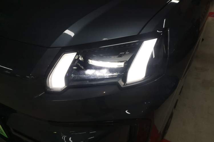 Used AION V 2024 Aion Tyrannosaurus 650 LiDAR Edition
