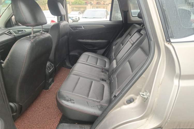 Used CHANGAN CS75 2014 1.8T Automatic Elite Model China IV Standard Left Rear Seat