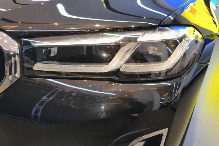 Used BMW 5 Series 2021 525Li Luxury Package