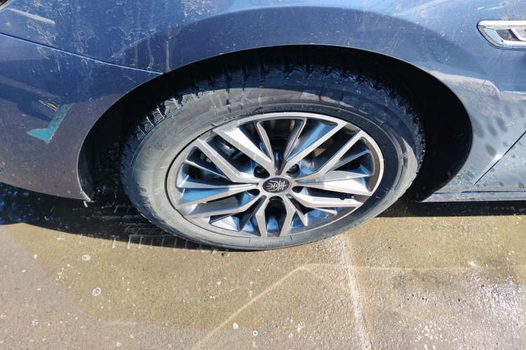 Used BYD Qin PLUS 2024 Honor Edition EV 420KM Leading Model
