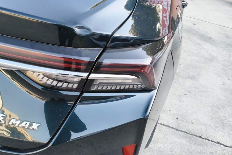 Used Dongfeng Aeolus Yixuan MAX 2023 1.5T Ultra-Stylish Trendsetting Dad Edition