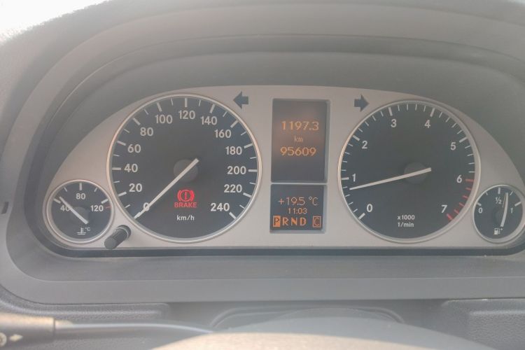 Used Mercedes-Benz B-Class 2009 B 200 Fashion Model Instrument Cluster