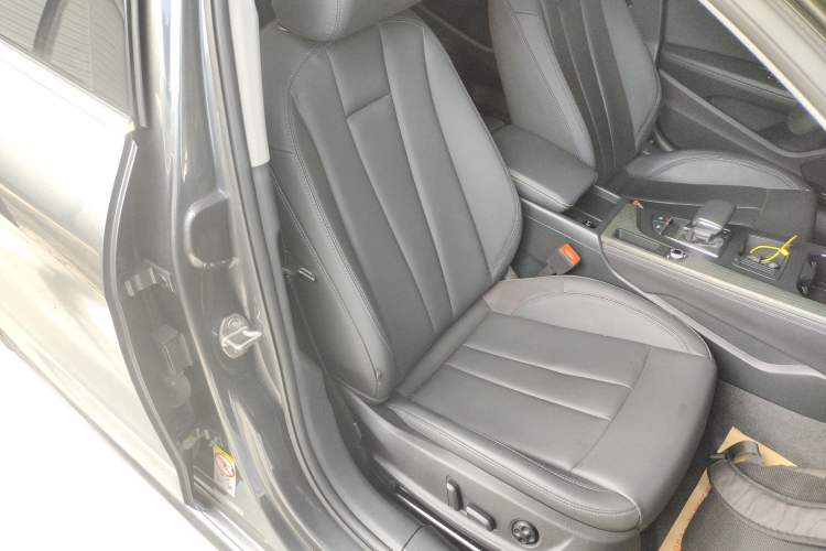 Used Audi A4L 2022 40 TFSI Luxury Prestige Edition