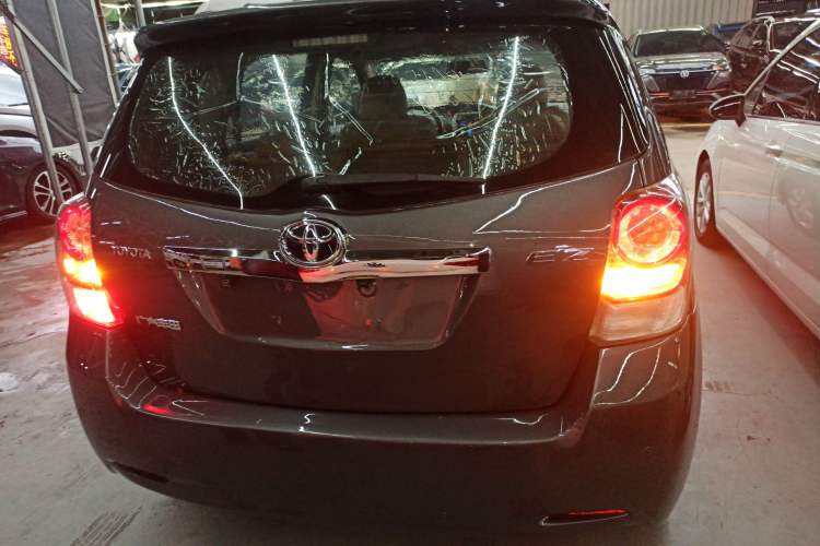 Used Toyota Verso 2014 Starlight 180E CVT Elite Edition