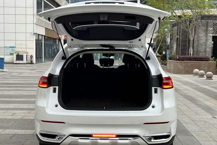 Used Haval F7 2019 2.0T Four-Wheel Drive iJoy China VI Standard
