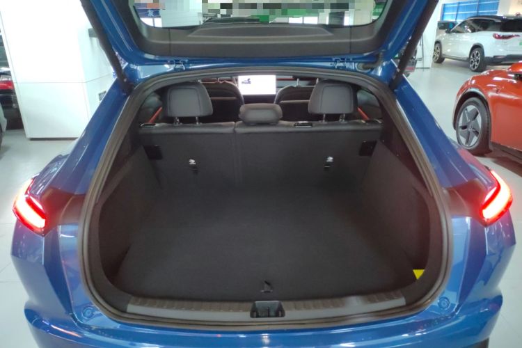 Used ONVO L60 2024 60 kWh All-Wheel Drive
