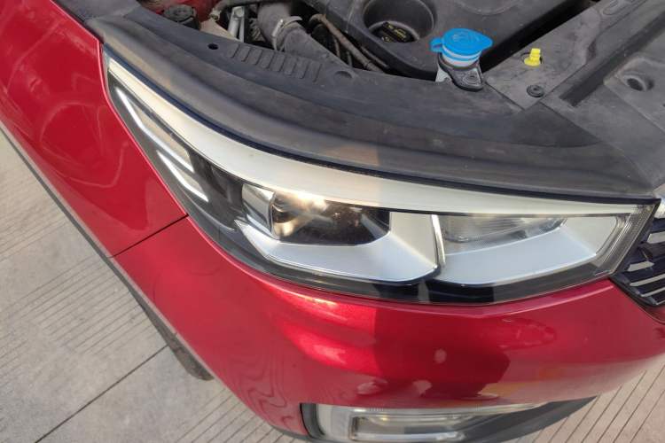 Used Changan CS55 2018 1.5T Manual Colorful Model China V Standard
