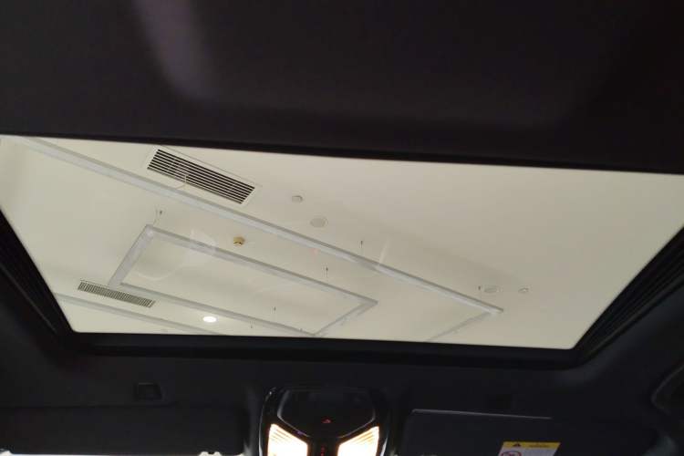 Used BMW 5 Series 2022 Second Facelift 525Li M Sport Package Headliner