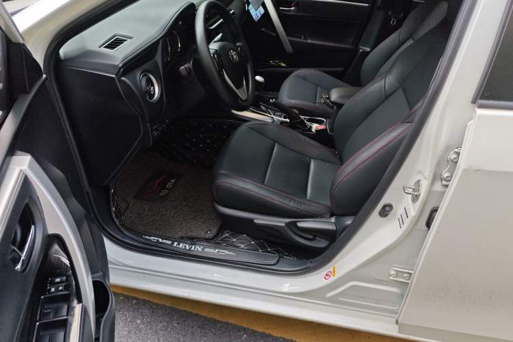 Used Toyota Levin 2018 185T CVT Luxury Edition
