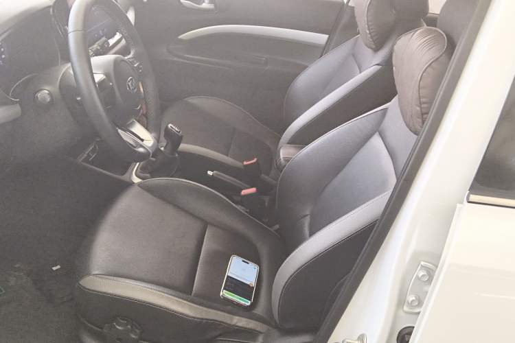 Used Kia kx1 Stonic 2019 1.4L Manual Fun Edition China VI Standard