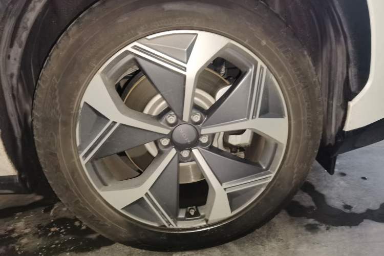 Used AION V 2024 Plus 70 Star Edition Ternary Lithium
