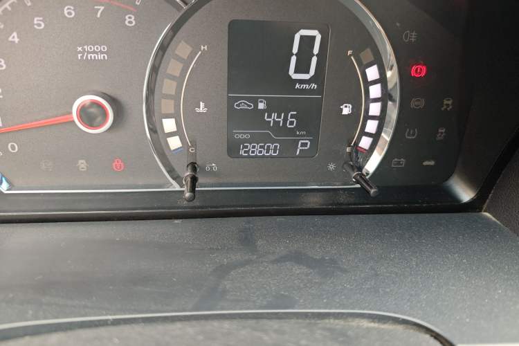 Used Roewe 350 2014 1.5L Automatic Xunyue Version Odometer Close Up