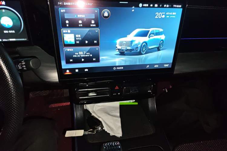 Used GAC Trumpchi GS8 2022 Linghang Series 2.0 TGDI Two-Wheel-Drive Luxury Smart Connectivity Version (7 Seats)