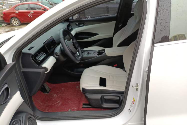 Used BYD Seal 06 New Energy 2024 DM-i 80KM Luxury Model
