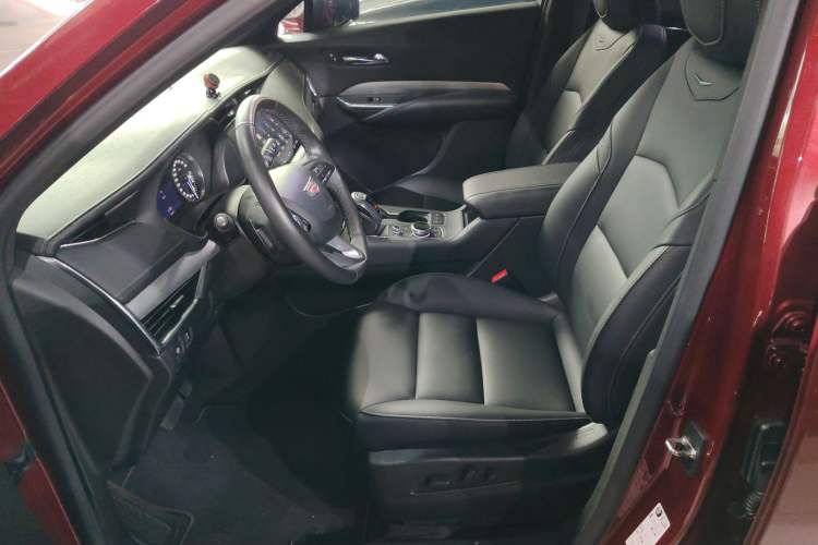 Used Cadillac XT4 2018 28T Two-Wheel Drive Leading Version