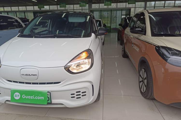 Used Roewe Clever 2022 311km QiQi BoBo Edition