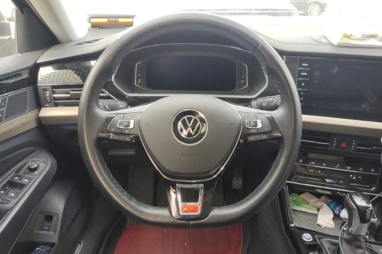 Used Volkswagen Passat 2021 330TSI Luxury Edition Steering Wheel