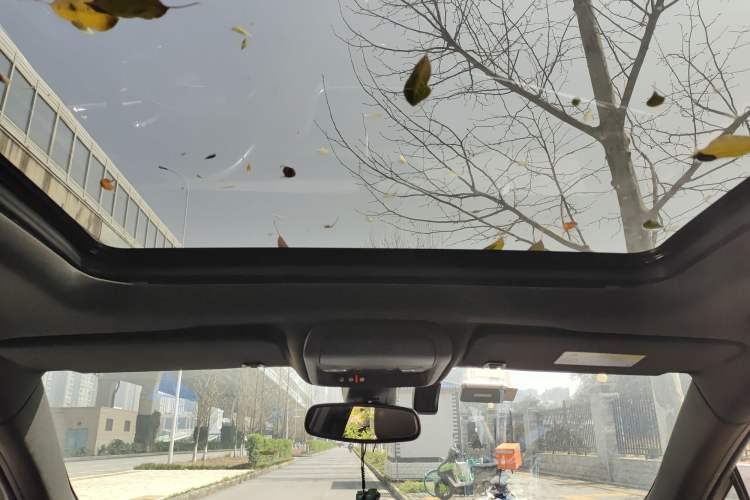 Used Cadillac XT5 2022 2.0T Two-Wheel Drive Luxury Version Headliner