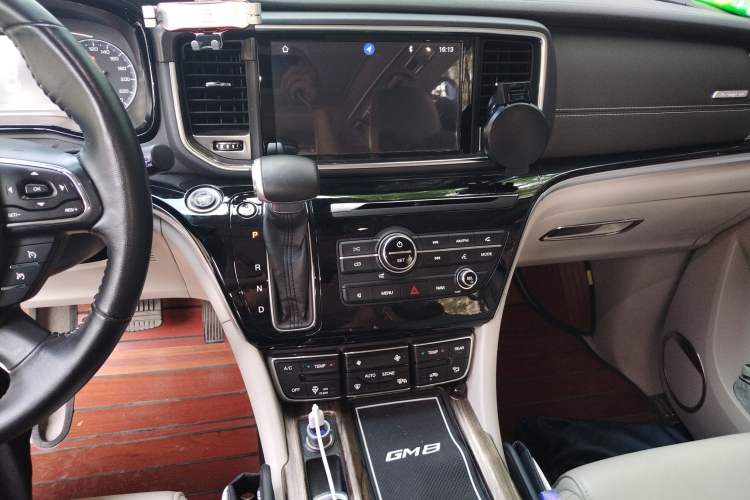 Used GAC Trumpchi M8 2018 320T Luxury Edition Audio And AC Panel