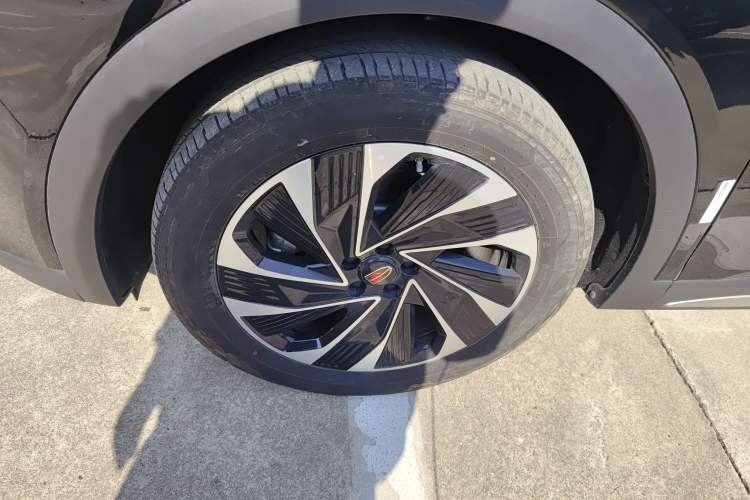 Used Hongqi HS7 PHEV 2024 2.0T PHEV Four-Wheel Drive Flagship Edition 6 Seats
