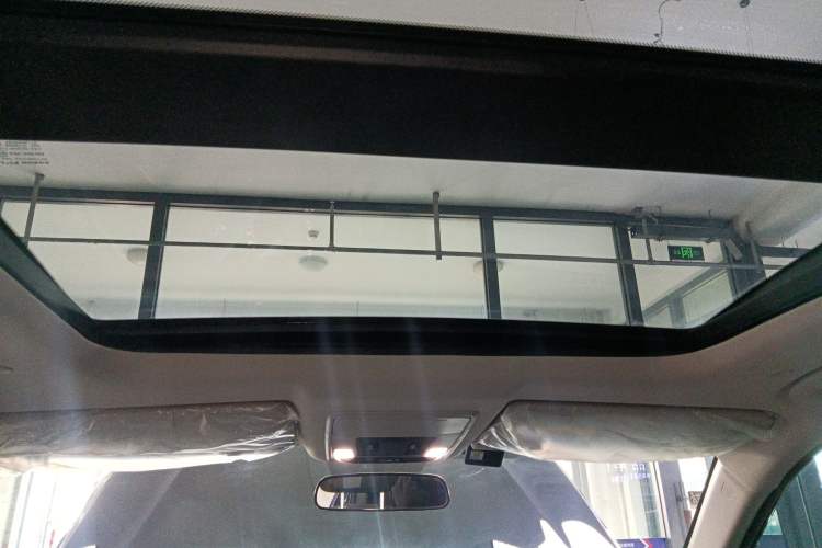 Used Honda Breeze 2023 240TURBO Two-Wheel Drive Elite Edition 5 Seats
