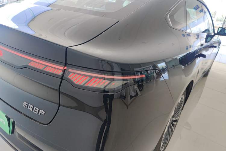 Used Nissan N7 2025 510 Pro Exterior 3