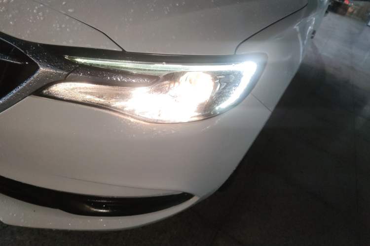 Used Buick GT 2018 15T Dual-Clutch Elite Model China V Standard
