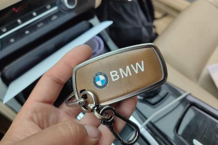 Used BMW 5 Series 2014 525Li Luxury Design Package
