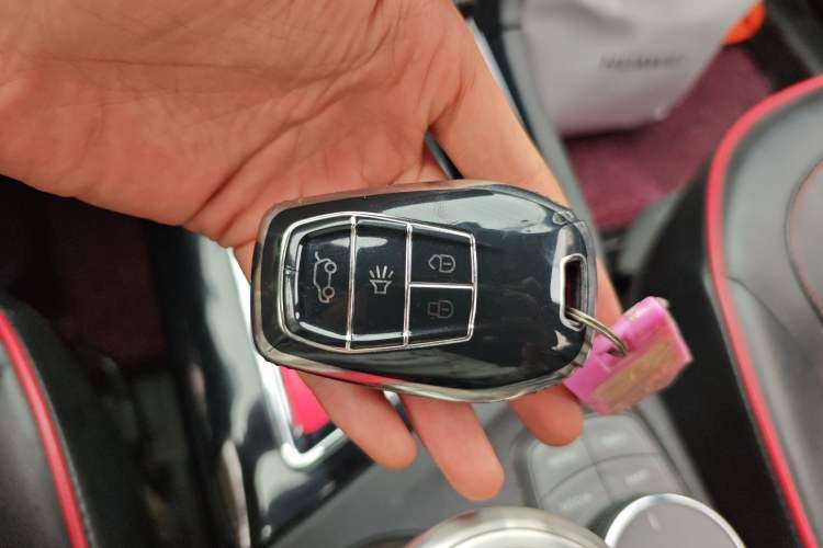 Used Soueast DX7 2018 1.5T Automatic Glory Edition Vehicle Key