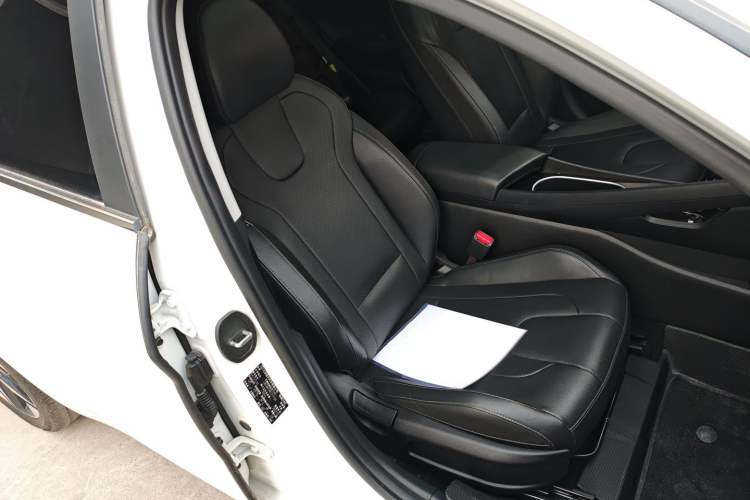 Used Hyundai Elantra 2022 1.5L CVT LUX Prestige Edition
