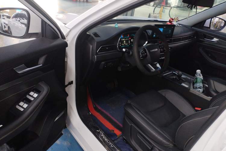 Used Soueast DX8S 2022 1.5T DCT Chieftain Edition 7-Seater Driver Seat