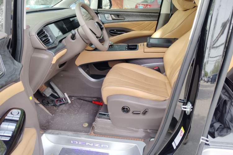 Used Denza D9 2022 DM-i 1040 Prestige Model Left Front Seat