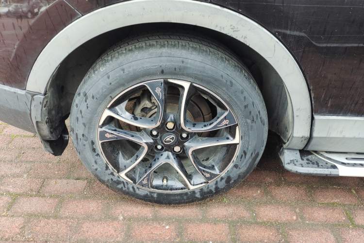 Used Soueast DX7 2015 1.5T Manual Luxury Model Right Rear Wheel Hub