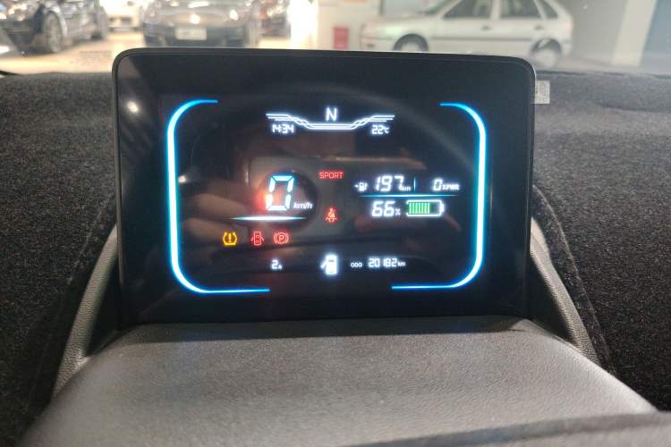 Used CHANGAN NEVO Lumin 2022 301km Honey-Sweet Version
