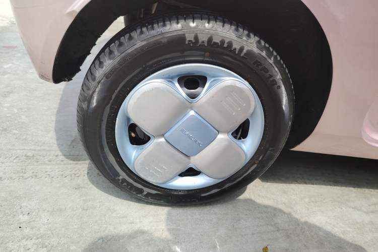 Used Geely Galaxy Panda 2023 Panda Mini 200km Endurance Bear Right Rear Wheel Hub