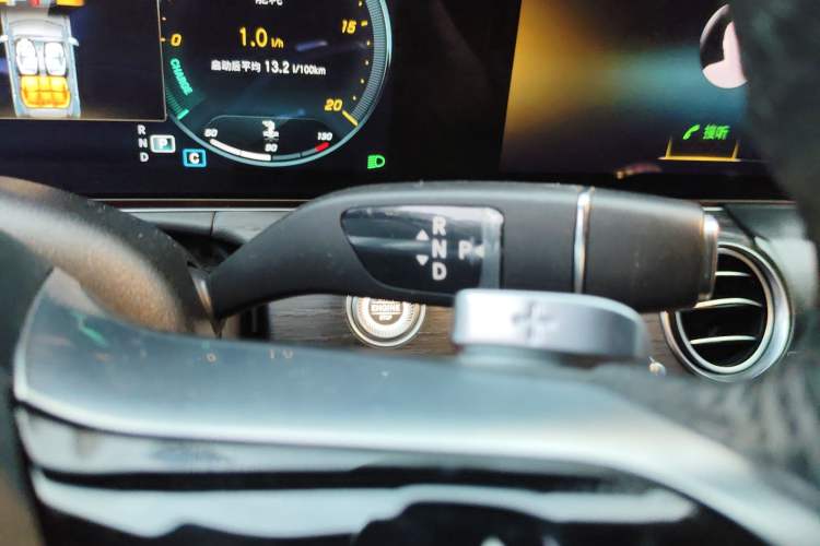 Used Mercedes-Benz E-Class 2021 Restyled E 300 L Sporty and Stylish Edition Gear Lever