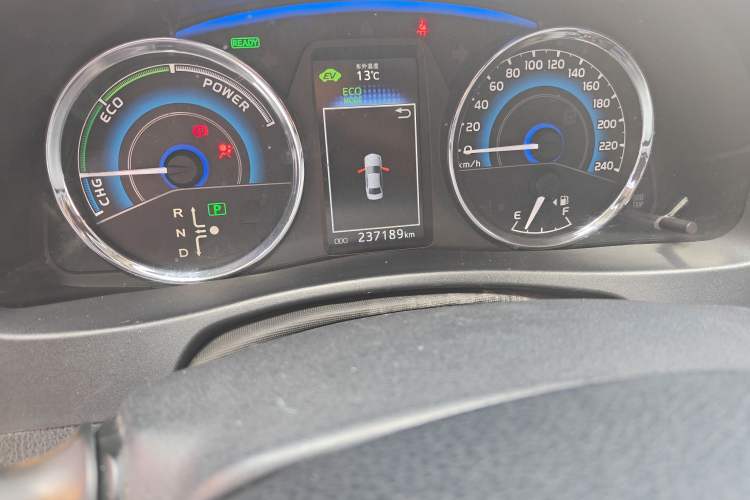 Used Toyota Corolla 2018 Dual-Engine 1.8L E-CVT Smart Edition