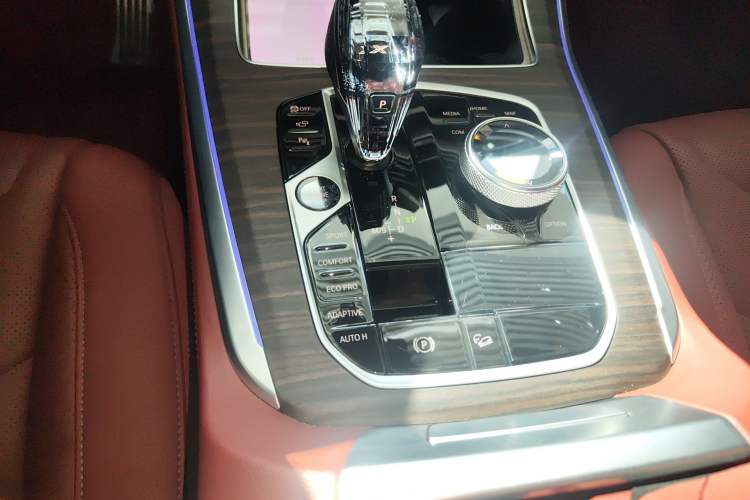 Used BMW X5 2022 Restyled xDrive 40Li M Sport Package Gear Lever