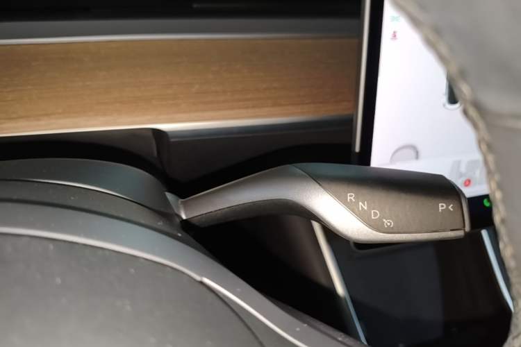 Used Tesla Model 3 2019 Long-Range All-Wheel-Drive Version

