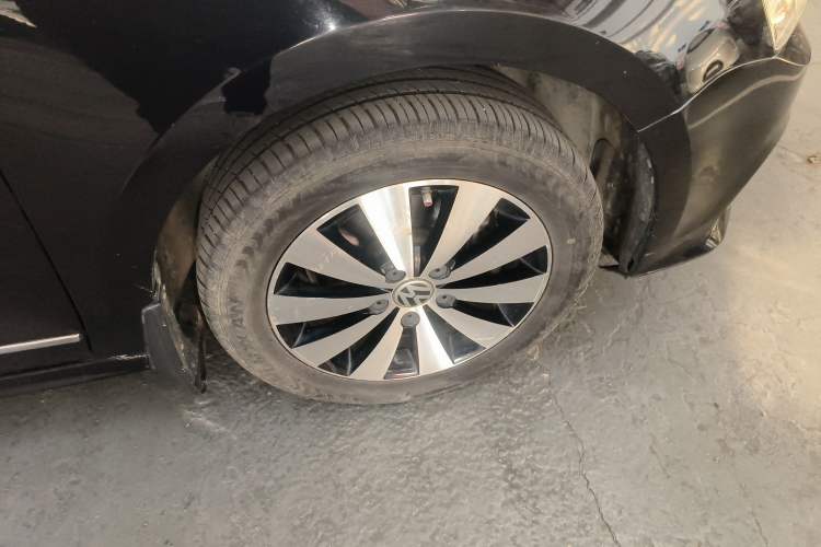 Used Volkswagen Sagitar 2017 230TSI Automatic Comfort Version
